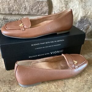 Vionic Hayes Flat Size 8 Tan Loafer Slip On Women's Shoe Leather